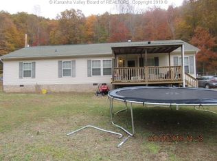 1185 Striker Fork Rd, Chapmanville, WV 25508