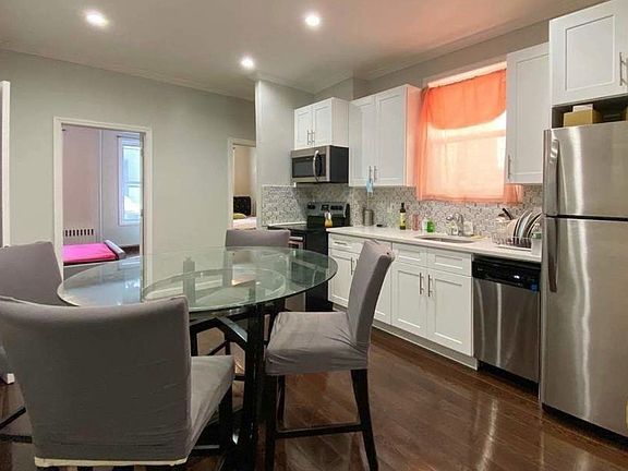 5th image of 3218 Broadway #2