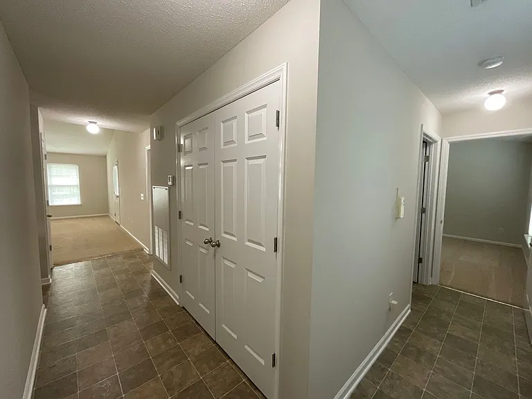 Meridian Park Apartments — Photo 139