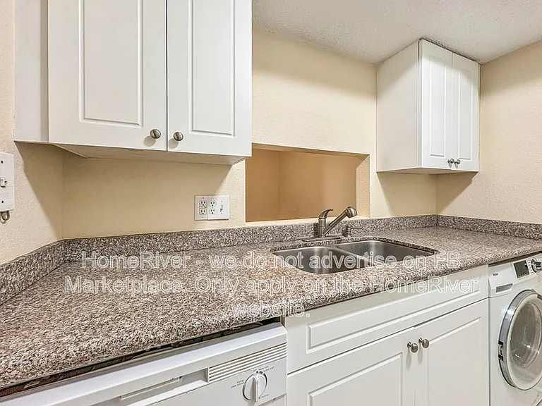 3919 Bell Tower Dr #1 — Photo 13