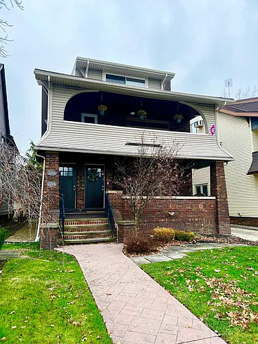 2206 Lincoln Ave Photo 1