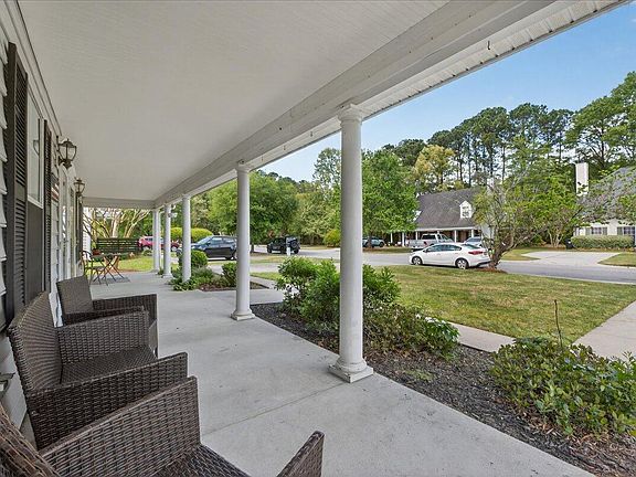 4th image of 4808 Habersham Ln
