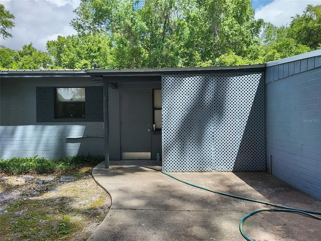 1 bed, 1.0 bath, 250 sqft, $900 — Photo 1