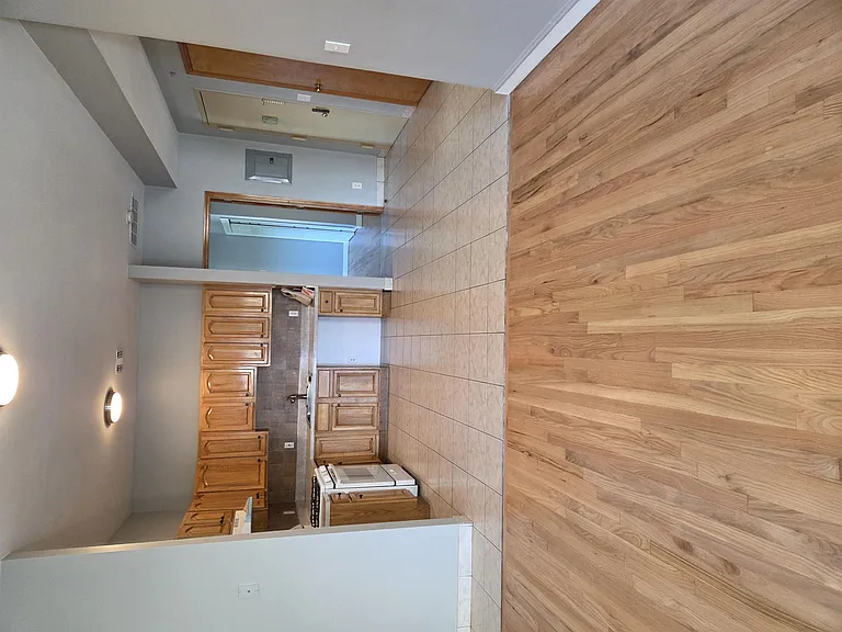 513 25th St — Photo 11