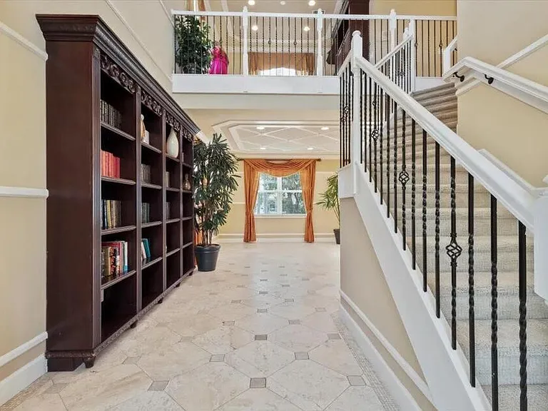 2335 NW Via Della Ct — Photo 8