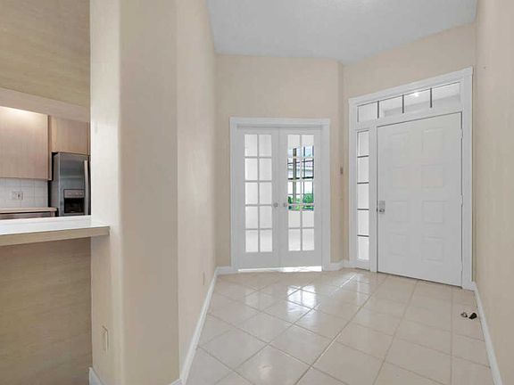 5th image of 429 Kelsey Park Dr