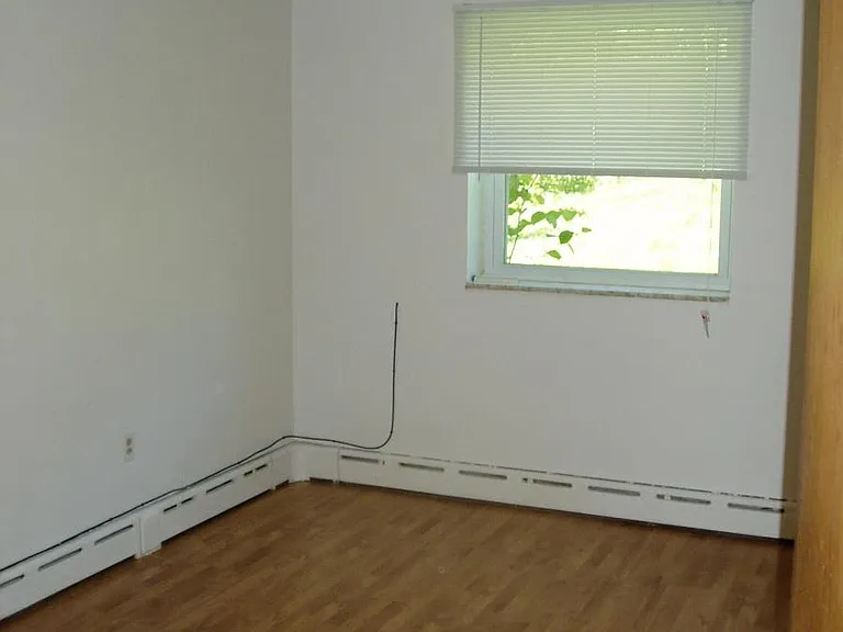 14 x 11 bedroom