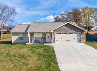241 Huntington Ln, Kodak, TN 37764
