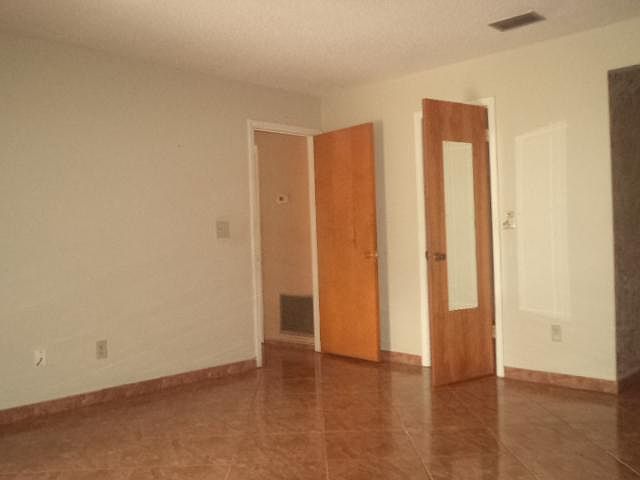 1st image of 1329 Ustler Rd