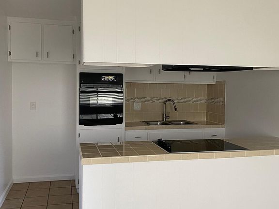 3rd image of 780 W Glentana St APT 4