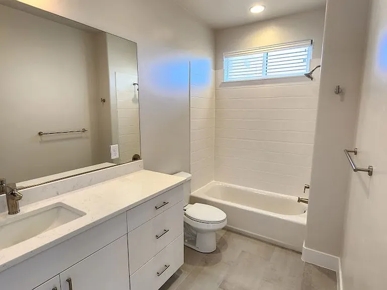 683 E Eureka Aly — Photo 24