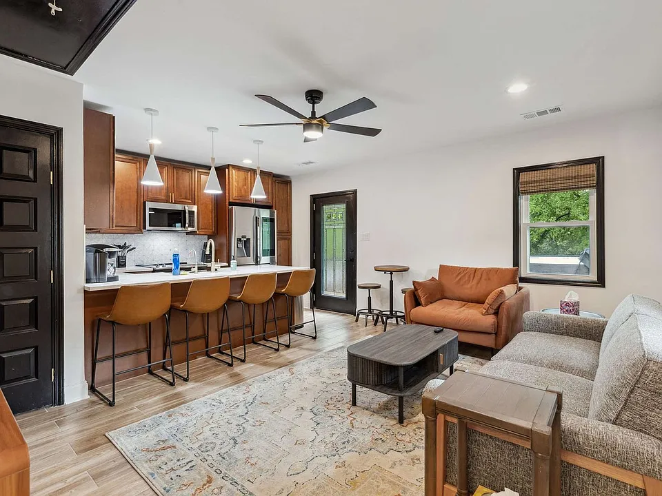 309 N McLean Blvd #ID1608503P
