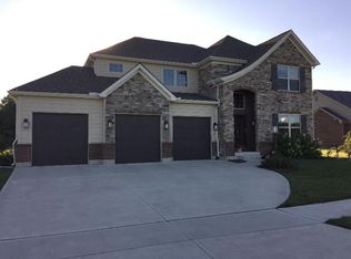 9417 Avingnon Way, Centerville, OH 45458