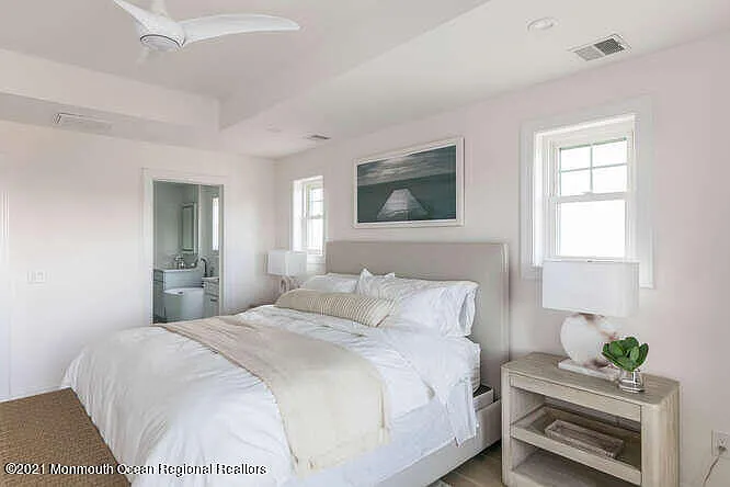 916 Ocean Ave #WEEKLY PRICE — Photo 24