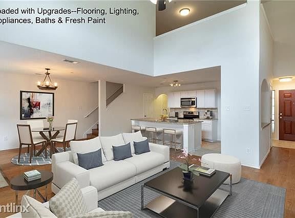2nd image of 9864 Fleetwood Dr
