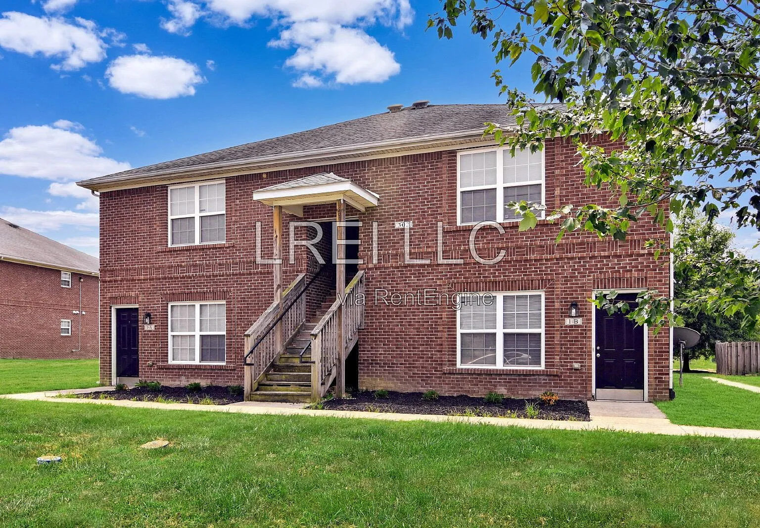 2 bed, 2.0 bath, 900 sqft, $975 — Photo 1