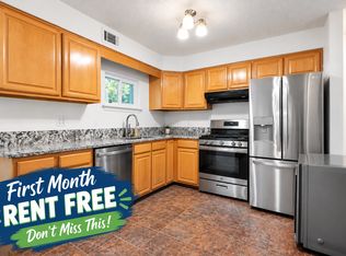 325 Clavale Dr, North Versailles, PA 15137
