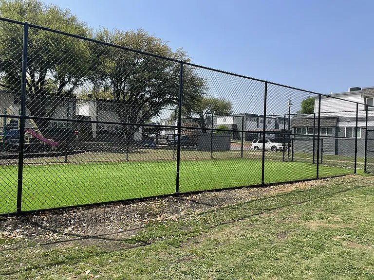 Avaya Garland Apartments — Photo 9