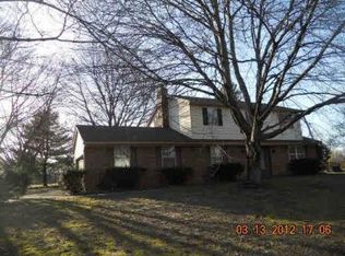 6407 Cheltenham Dr, Temperance, MI 48182