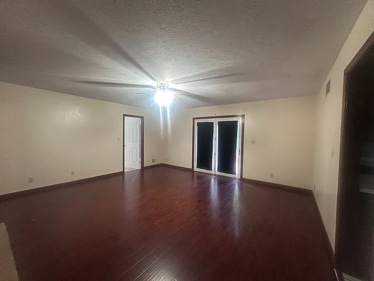 1002 Juniper Springs Dr — Photo 14