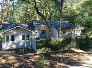 30 Forest Dr, Hilton Head Island, SC 29928