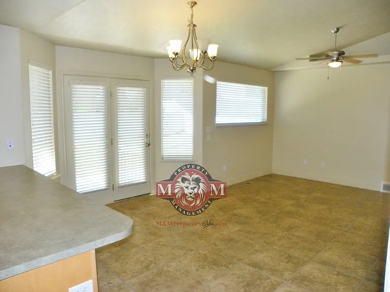 5357 W Leila Ln — Photo 7