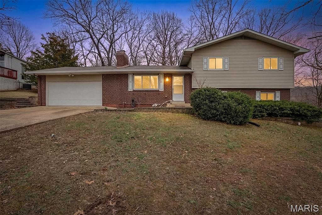 4161 Lakeview Dr, Hillsboro, MO 63050 | Zillow
