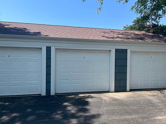 3rd image of 6104 Brynwood Dr APT 8