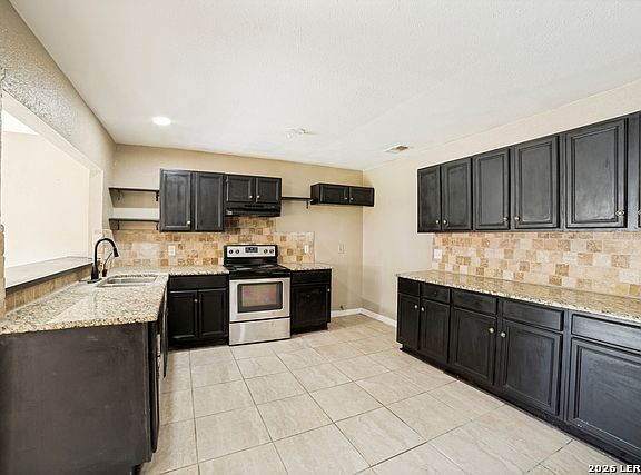 5th image of 1315 Rio Linda St