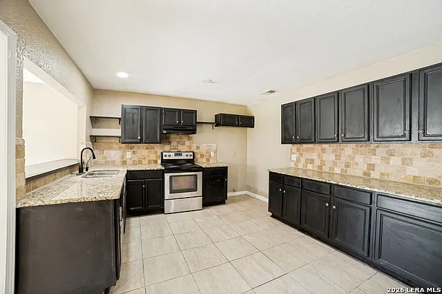 1315 Rio Linda St — Photo 5