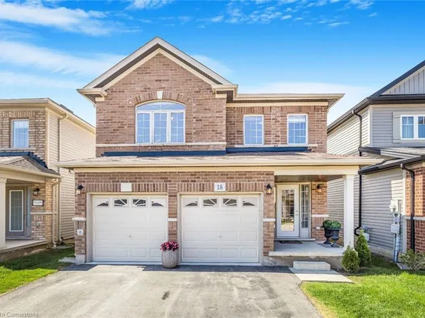 77 Avery Cres #18, Saint Catharines, ON L2P 0E5