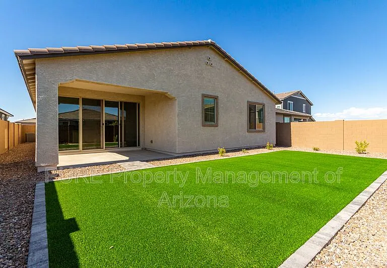 22937 E Roundup Way — Photo 26