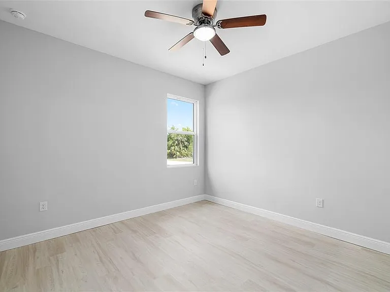 10026 Cocoa Beach St — Photo 12