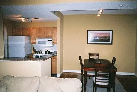 1074 Peachtree Walk NE #B101 — Photo 3