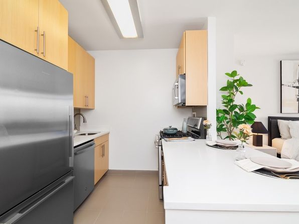 100 Jane St APT 3B