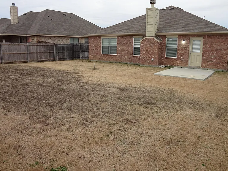 904 Mazatlan Ct — Photo 6