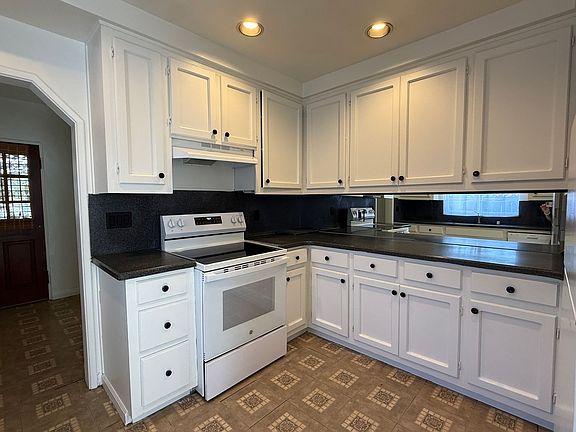 5th image of 4625 Cajon Way