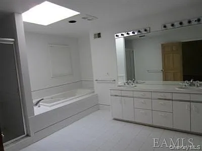 6 Beechtree Dr — Photo 8