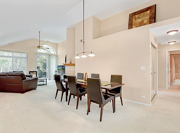 5th image of 406 Cromwell Cir Unit 2
