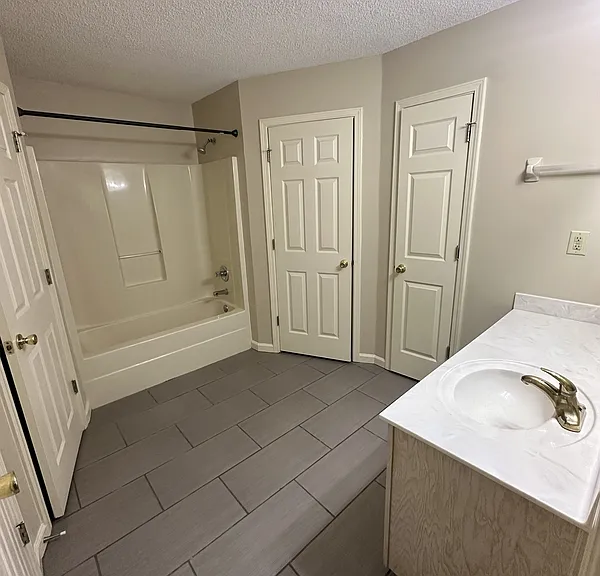 1844 Eagle Shore Dr — Photo 8
