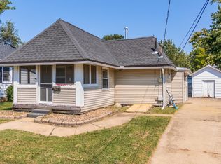 912 S Mason St, Bloomington, IL 61701