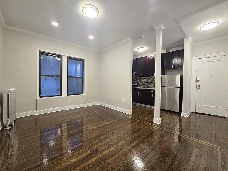 501 W 214th St #2 — Photo 1