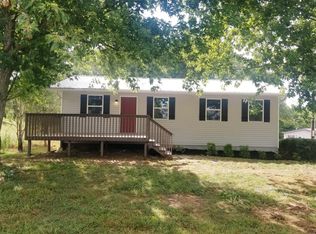 1007 Seed Tick Rd, Philadelphia, TN 37846