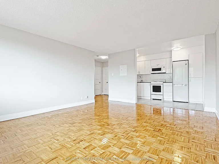 990 Avenue Rd #201 — Photo 1