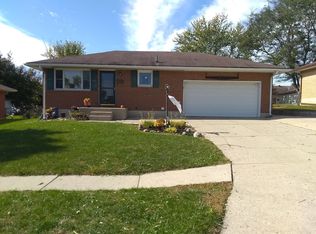 4215 Willowbrook Dr, Springfield, OH 45503
