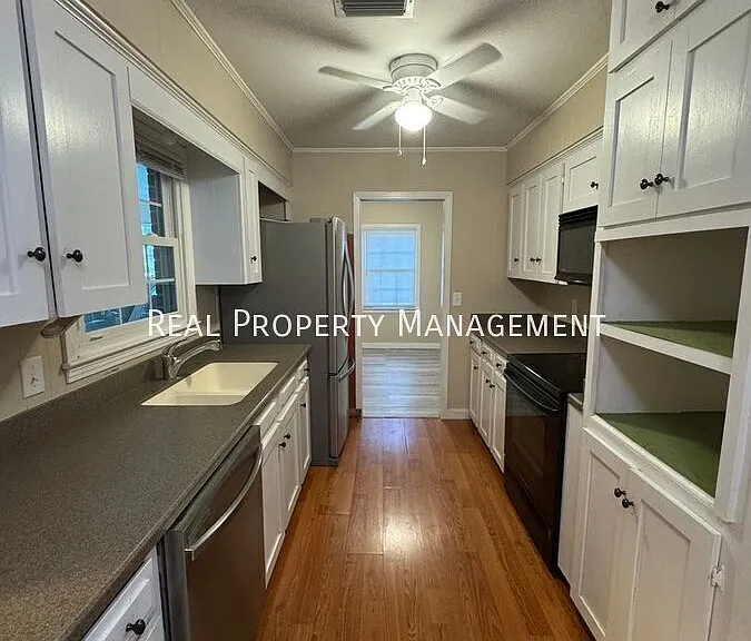 4440 Nicholl Dr — Photo 6