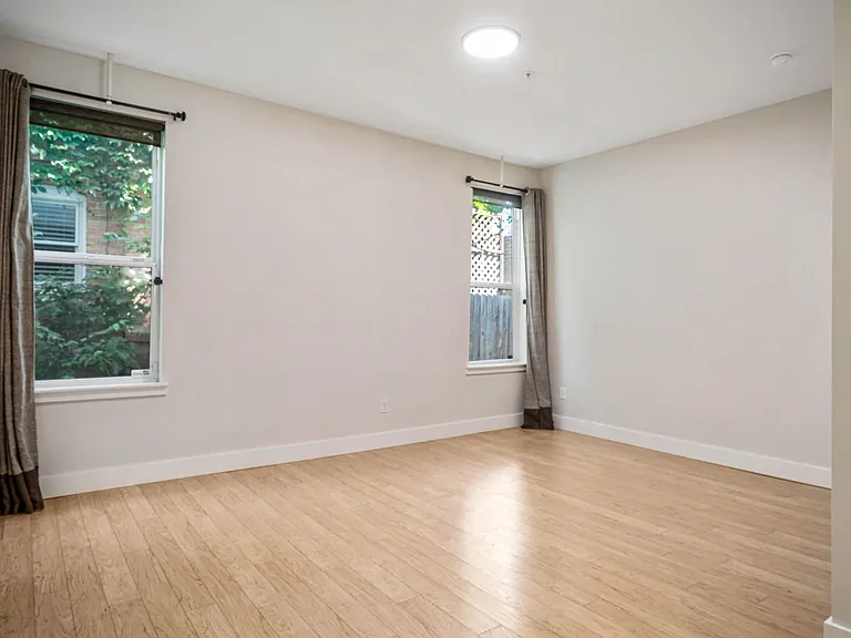 1738 N Franklin St #1-B — Photo 18