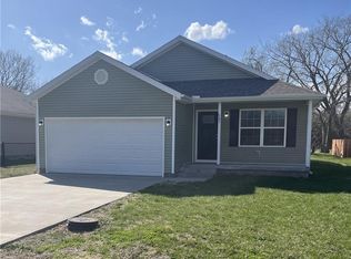 507 N Labette St, Frontenac, KS 66763