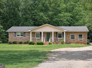 90 David St, Hartwell, GA 30643