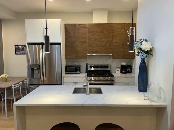 176 Griffith St Floor 2, Jersey City, NJ 07307